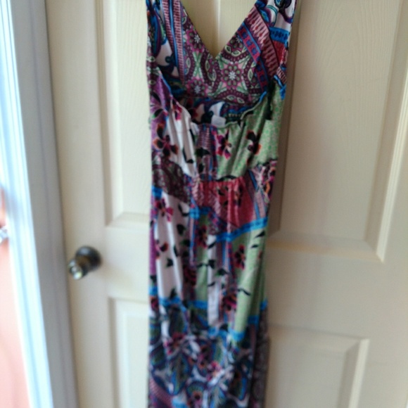 Halter top multi colour maxi dress - Picture 4 of 4